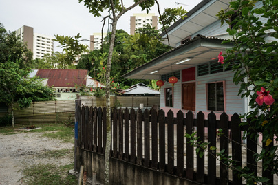 Hihetetlen látvány Szingapúr utolsó megmaradt faluja: olyan, mint egy időkapszula a felhőkarcolók árnyékában