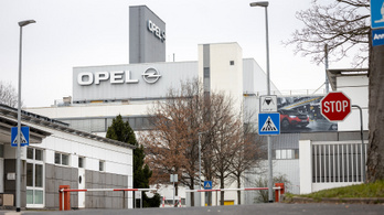 Az Opelnél maradnak az Opel gyárak
