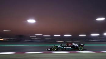 Ismét a Mercedesnél az előny: Bottas volt a leggyorsabb pénteken
