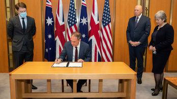 Ratifikálták a szerződést, Ausztrália amerikai tengeralattjárókat vásárol