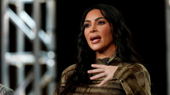 Tizenkét ember ellen emeltek vádat, közük lehet Kim Kardashian kirablásához