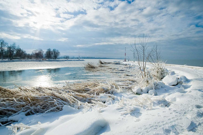 Képeken a Balaton ritkán látott, téli arca: ilyen gyönyörű a tó hóban-fagyban is