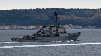 Megjelent egy amerikai rakétaromboló a Fekete-tengeren