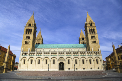 Képes kvíz Magyarország legszebb templomairól: felismered, melyik van a fotón?