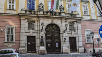Olasz befektetői köröknek is kínálhatták a Városházát