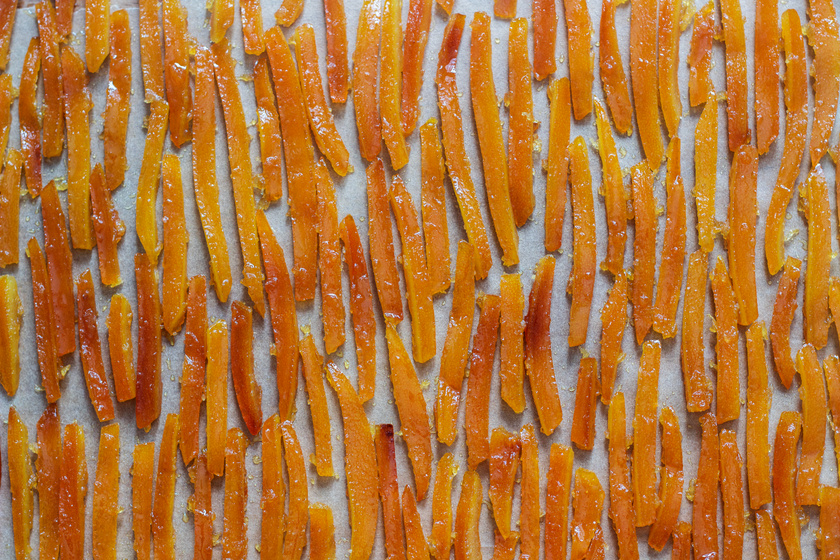 Üvegbe zárt csoda: a kandírozott narancshéj bármilyen sütit feldob