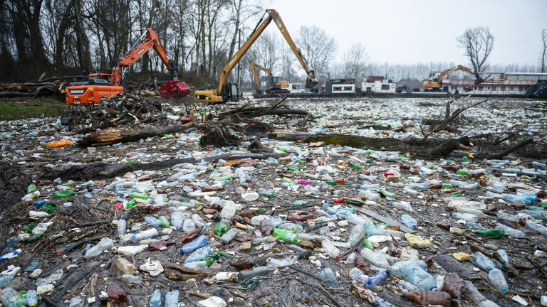 A Tisza mikroműanyag-szennyezettsége már a Gangeszén is túltesz