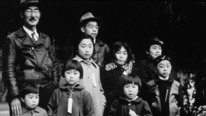 Rálőttek szomszédai az amerikai gazdára, aki szavát adta, hogy vigyáz deportált japán ismerősei birtokára