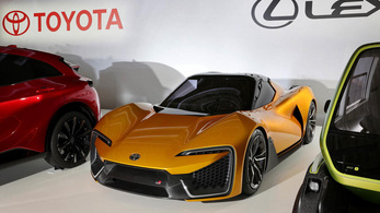A Toyota is nagyszabású villanyautó-offenzívát hirdet