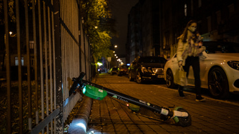 Elég volt a szétdobált budapesti rollerekből, jön a bírság