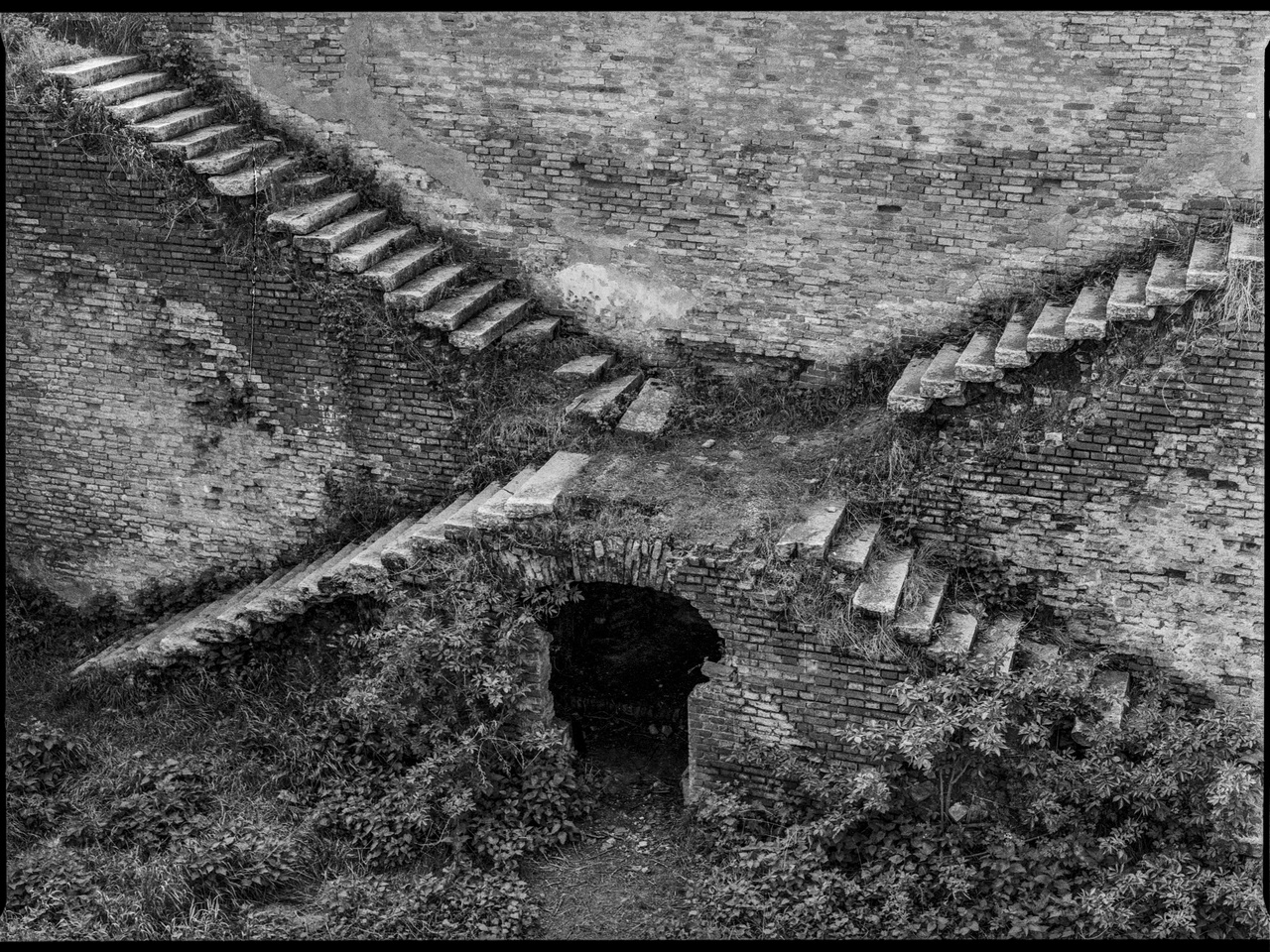 Lépcső, Öregvár, Észak-Komárom 1994