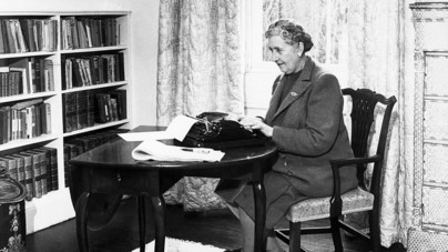 A vénlány és az egoista görény: tényleg olyan különböző Agatha Christie két detektív hőse?