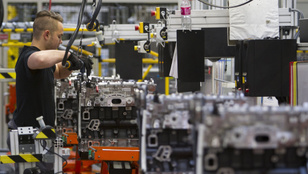 Sztrájkra készülhetnek a szentgotthárdi Opel-gyárban