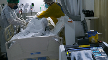 Benézte a kórház a karácsony előtti tesztelést: 400 fertőzöttnek adtak ki negatív leleteket