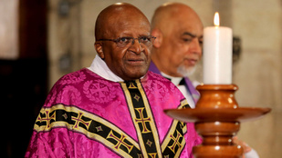 Meghalt Desmond Tutu, a dél-afrikai apartheid egykori kérlelhetetlen ellenfele