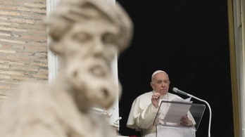 A gyermektelenség demográfiai teléről beszélt Ferenc pápa