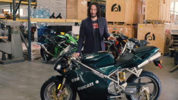 Elképesztő motorgyűjteménnyel büszkélkedhet Keanu Reeves