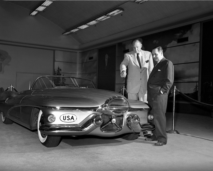 Harley Earl és a LeSabre concept car 1951-ben