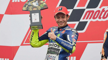 Kupát nevezhetnek el Rossiról a MotoGP-ben