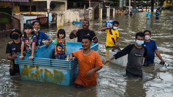 Ezreket evakuáltak Malajziában a hatalmas árvíz miatt