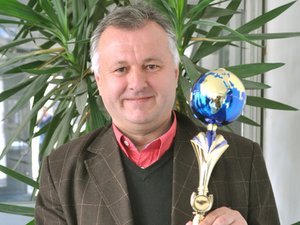 Alternatív Táncsics-díjat kapott Szaniszló Ferenc
