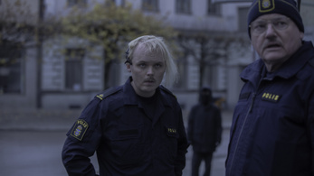 Szétröhögtük az agyunkat a Netflix új rendőrös sorozatán