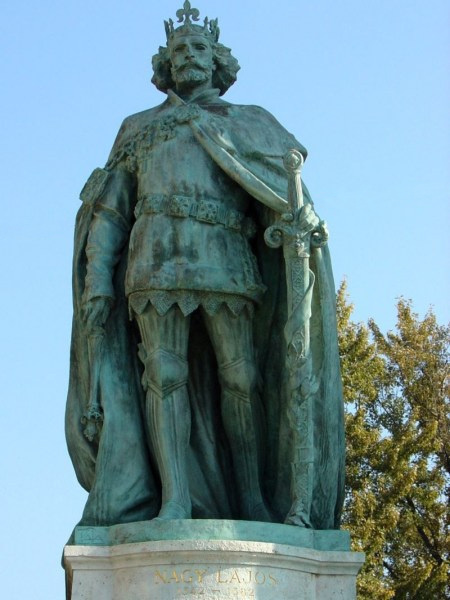 Az alábbi szobor a budapesti Hősök terén található. De vajon kit ábrázol?
