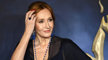 Átneveztek egy J. K. Rowling nevét viselő brit iskolai házat a transzfóbnak tartott véleménye miatt