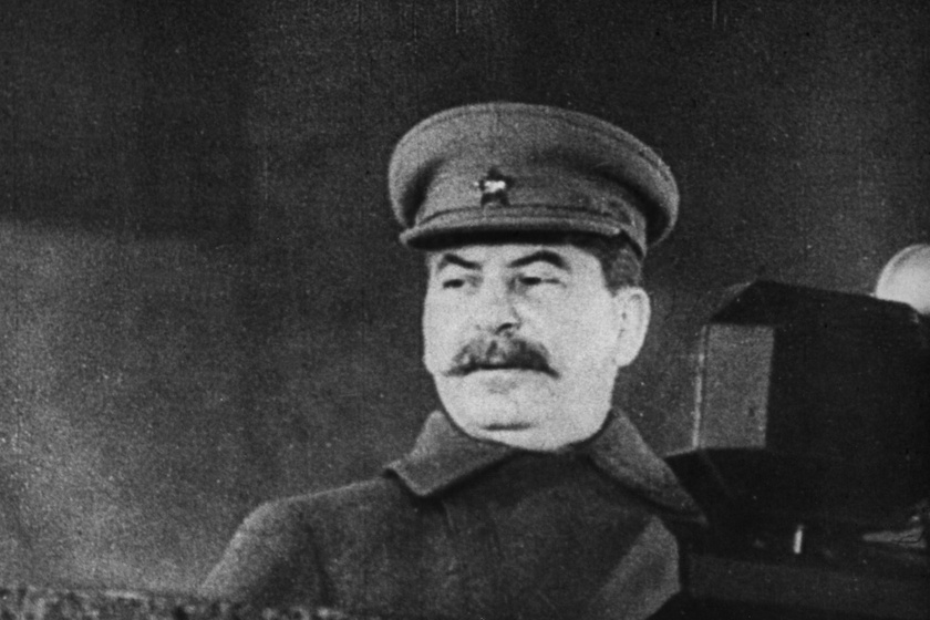 10 meglepő tény Sztálinról: papnak tanult Tbilisziben, rajongott Chaplin filmjeiért