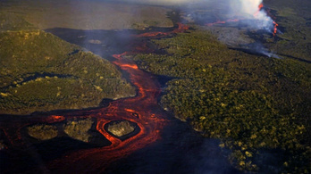 Kitört egy vulkán a biológiai sokszínűség szentélyeként ismert Galápagos-szigeteken