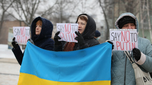 Kijevi demonstrálók meggyőződése szerint Putyin újjáépítené a Szovjetuniót