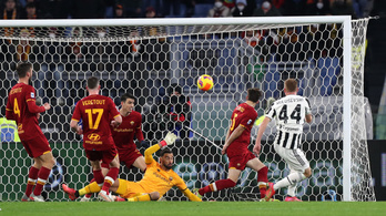 7 gól, piros lap és kihagyott büntető a Serie A rangadóján