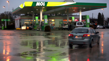 Több mint 400 benzinkutat vett Lengyelországban a Mol