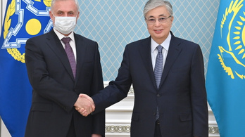 A kazah elnök bejelentette az orosz csapatok műveleteinek végét Kazahsztánban