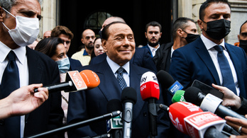 Berlusconi indul az elnökválasztáson
