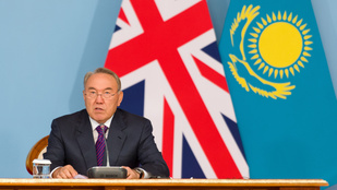 Menesztették a volt kazahsztáni elnök két vejét