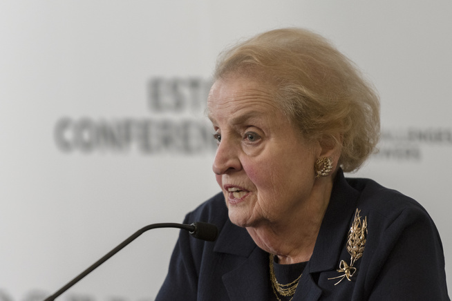 Milyen tisztet nem töltött be soha Madeleine Albright?