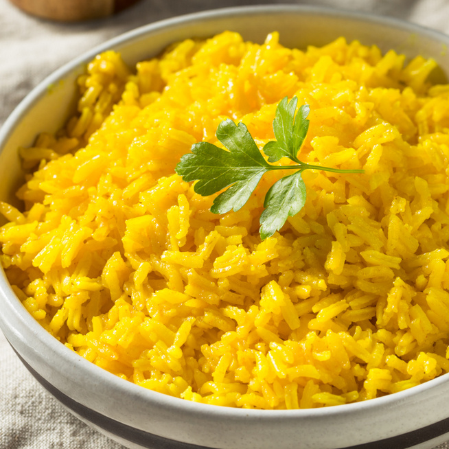 Pikáns kurkumás rizs fokhagymával keverve: ízletes köret kevés munkával