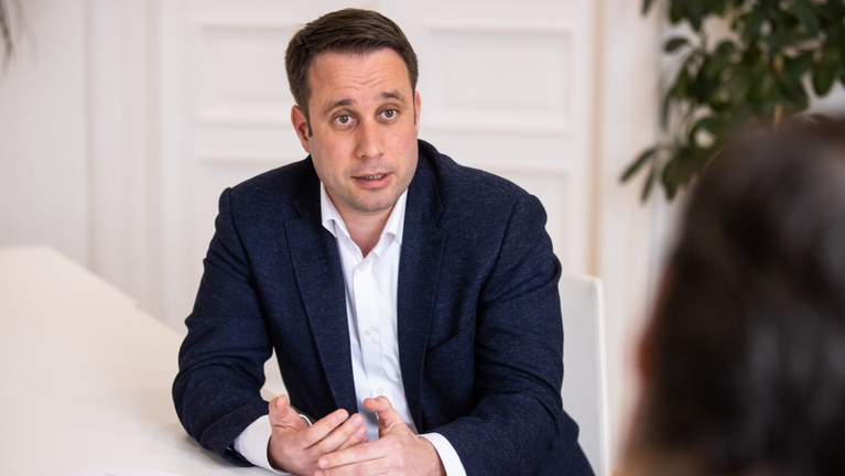 Dömötör Csaba: A baloldal ipari szintre emelte a választók sértegetését