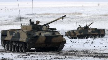 Vadászfegyverrel várja az orosz katonákat az ukrán marketinges