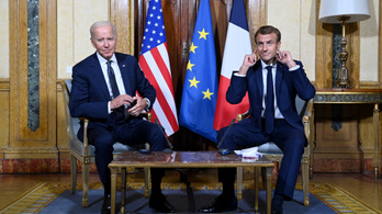 Biden és Macron összehangolja az Oroszországgal szembeni válaszlépéseket