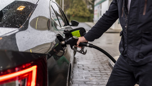 Kiakadtak Magyarországra a benzinturizmus megfékezése miatt az osztrák autóklubok