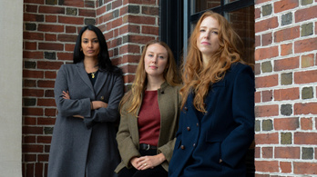 Három diáklány beperelte a Harvard Egyetemet szexuális zaklatás miatt