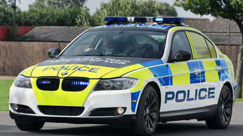 A tűzesetek miatt takarékra tette a BMW-it a brit rendőrség
