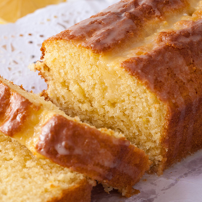 Pillekönnyű joghurtos-citromos kevert sütemény: a mennyei finomság egyszerűen készül