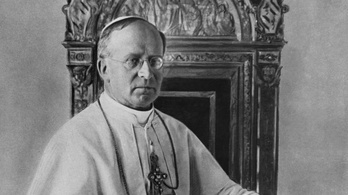 A tudós pápa, aki kivívta Hitler és Mussolini gyűlöletét