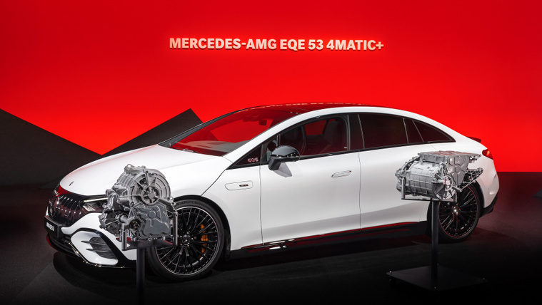 Bemutatták a Mercedes EQE erős AMG változatait