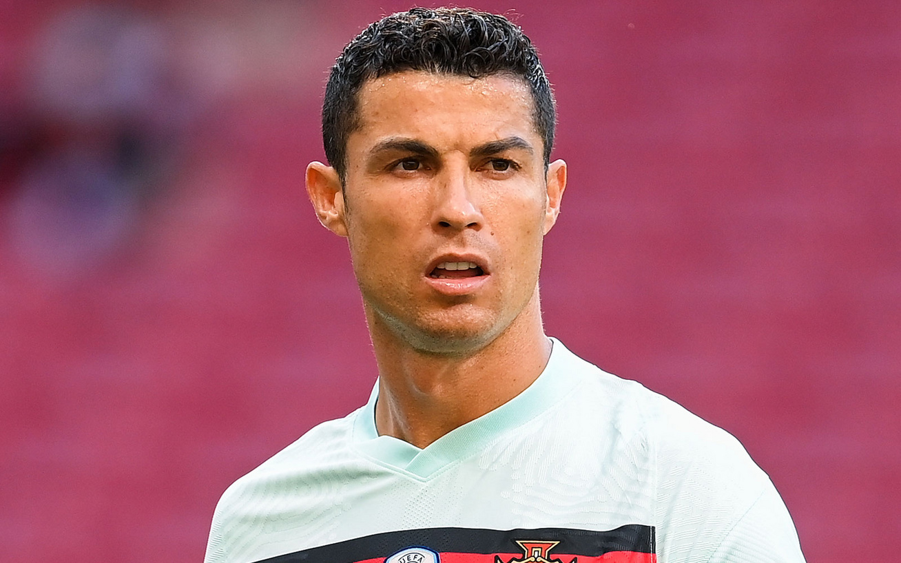 Cristiano Ronaldo parókában