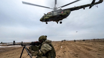 Putyin meggondolta magát, maradnak az orosz katonák Ukrajna közelében