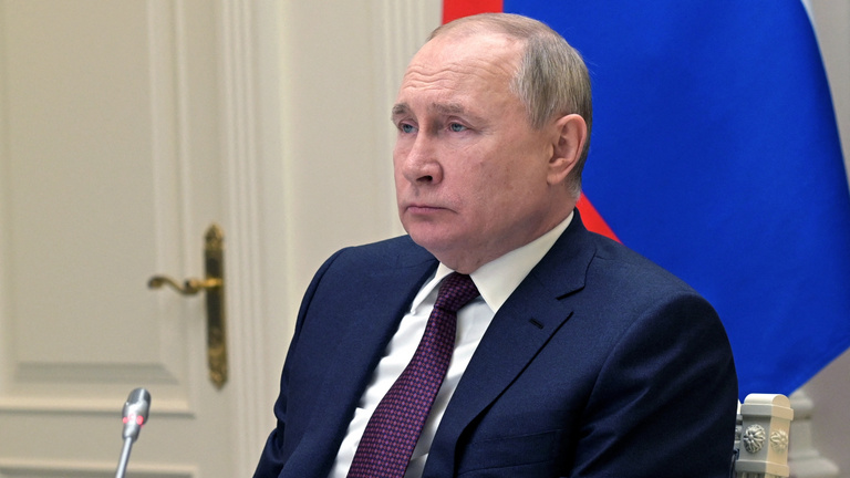 Putyin a legmagasabb készültségbe helyezte az orosz atomrakétákat